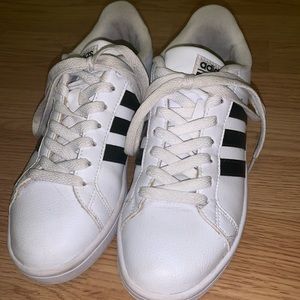 Adidas Neo sneakers